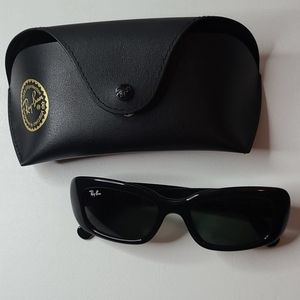 RAY-BAN sunglasses
